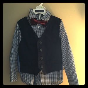4 piece Nautica toddler suit with bowtie